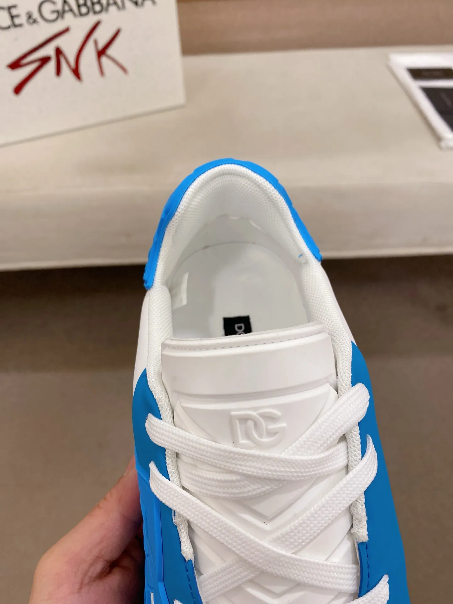 Men's shoes 💰: 660💰 (top quality) The latest sports style DG hot model recommendation, 👉 first launch of men's shoes 😻 I am really crazy about it, top design, impeccable comfort, absolute best-seller, imported cowhide upper, full cowhide lining🐂. Original replica, the latest cool outsole 💥👟Number of codes: 38-44 (45/custom-made, non-refundable)